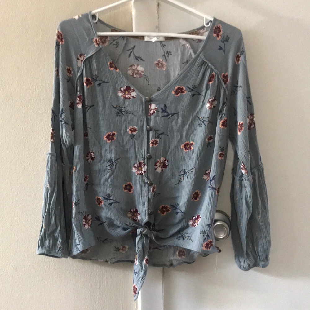 MAURICES LIGHT BLUE FLORAL BLOUSE